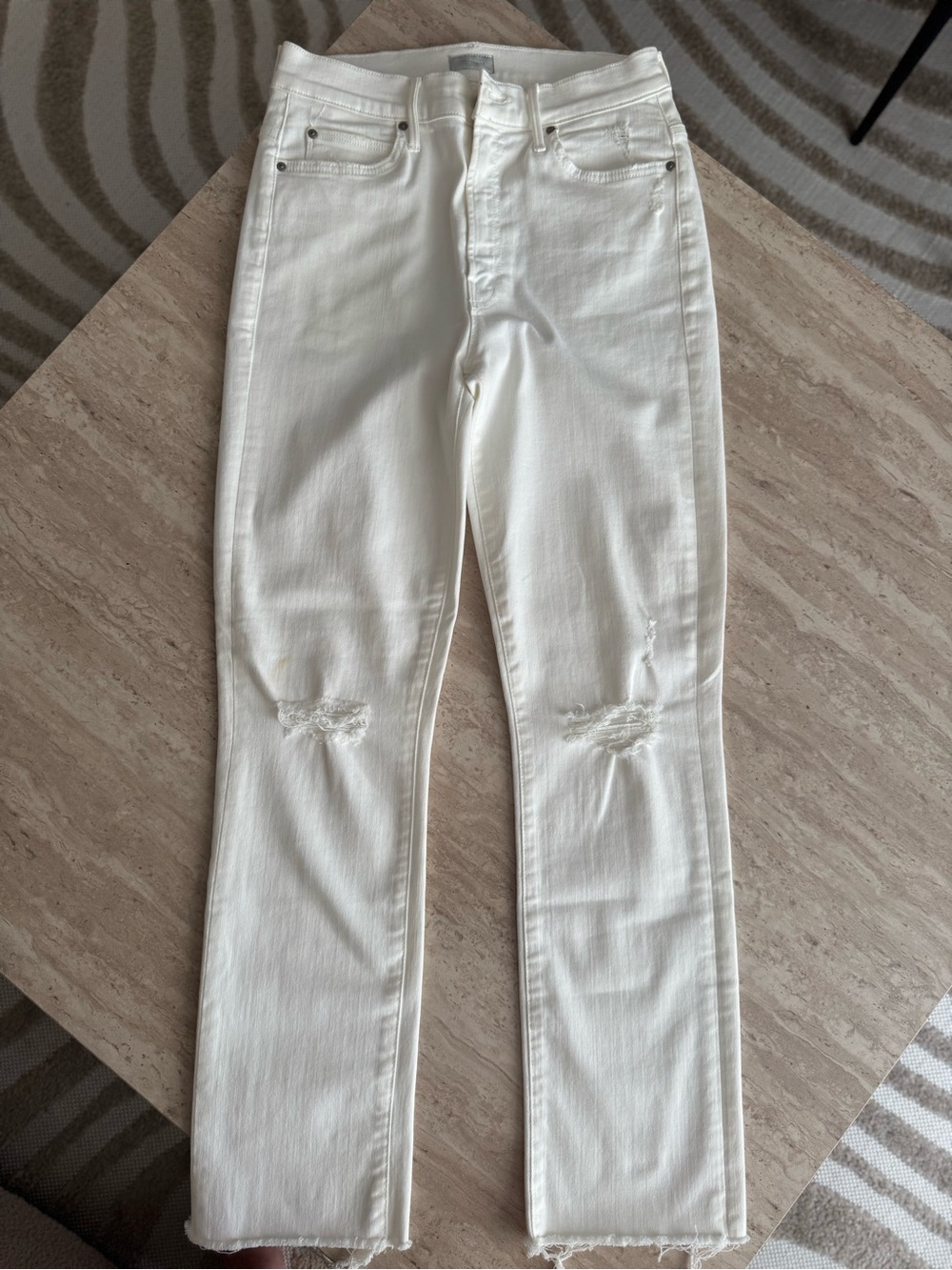 MOTHER High-Waisted Rascal Ankle Fray Jeans - White